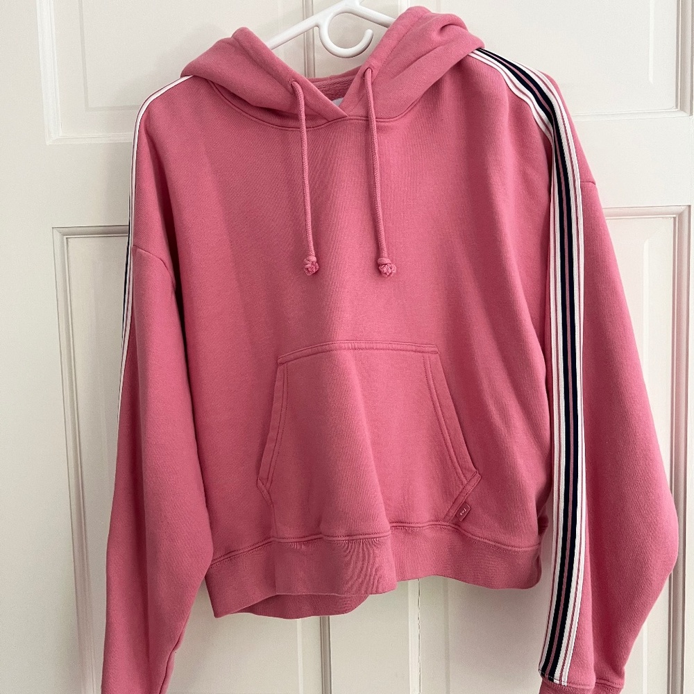 Womens cropped super cute TNA from Aritzia hoodie size M